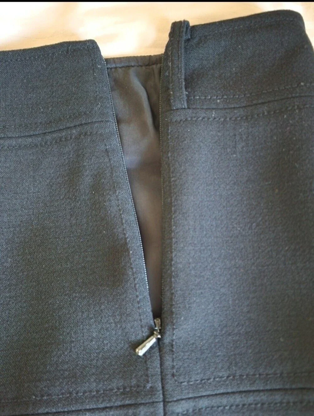 Tory Burch Black Wool Blend Pencil Skirt Lined Size 8 Belt Loops
